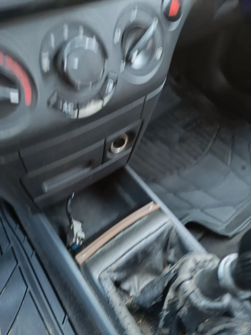 Chevrolet Aveo, снимка 4 - Автомобили и джипове - 53585420