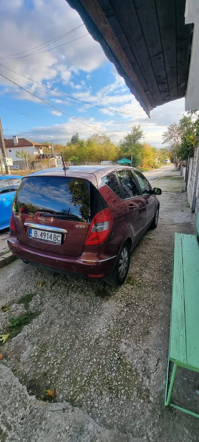 Mercedes-Benz A 180  - изображение 6