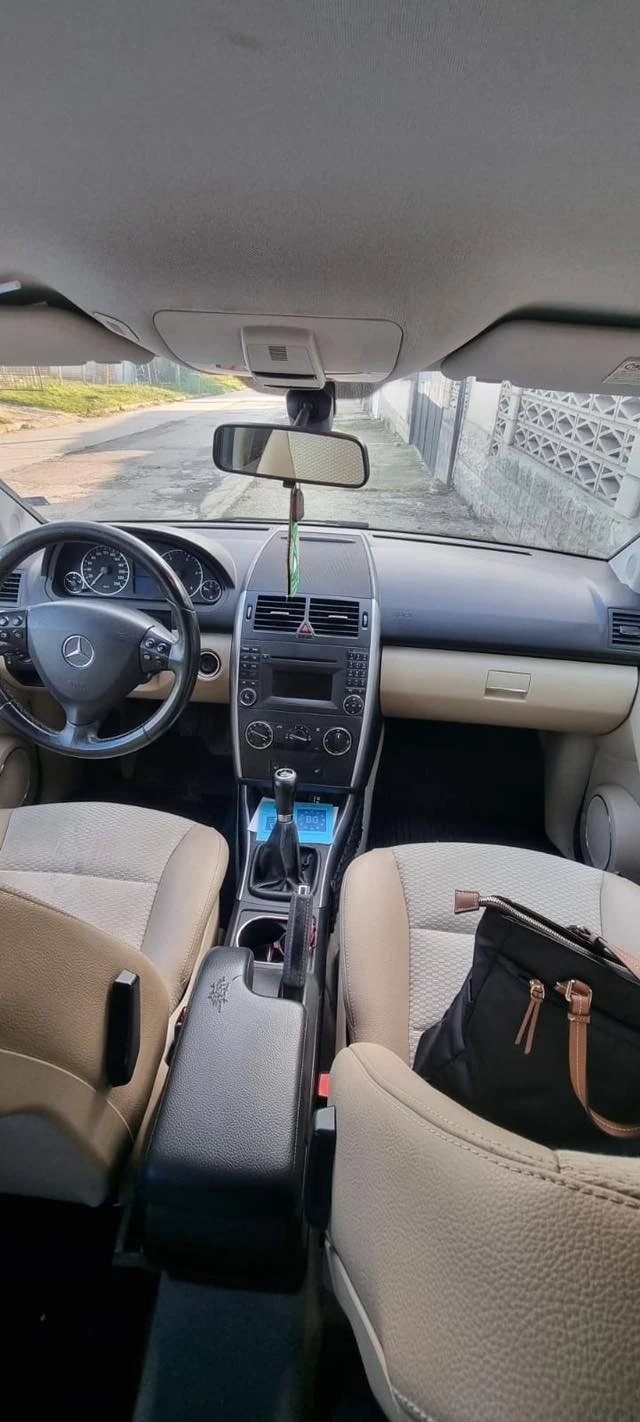 Mercedes-Benz A 180  - изображение 3