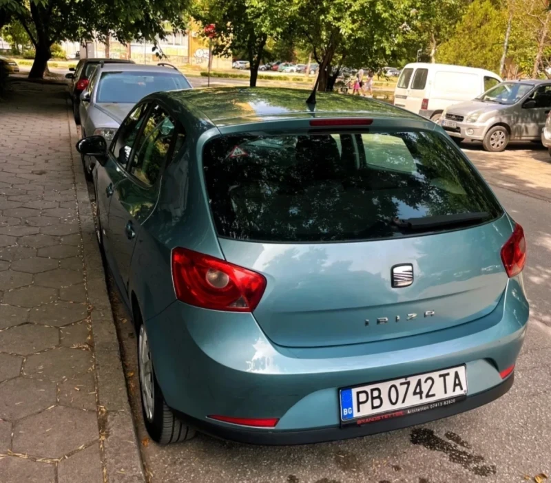 Seat Ibiza 1.4 Бензин/Газ 86 HP, снимка 3 - Автомобили и джипове - 53125764