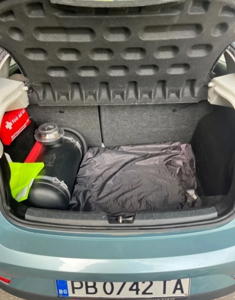 Seat Ibiza 1.4 Бензин/Газ 86 HP, снимка 6 - Автомобили и джипове - 53125764