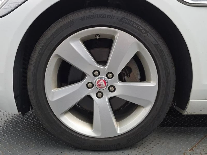 Jaguar Xf 2.0 Automatic, снимка 4 - Автомобили и джипове - 55926622