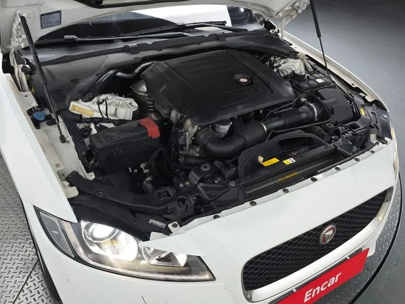 Jaguar Xf 2.0 Automatic, снимка 5 - Автомобили и джипове - 55926622