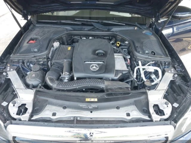 Mercedes-Benz E 300 * CARFAX * ОПЦИЯ ЗА ФИНАНСИРАНЕ * , снимка 10 - Автомобили и джипове - 56020366