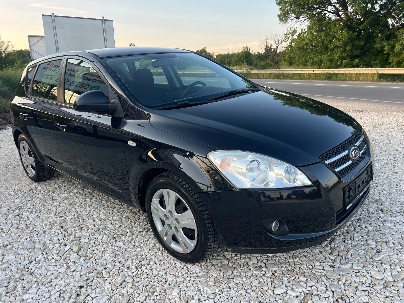 Kia Ceed 1.4i 16v-105p.s - изображение 2