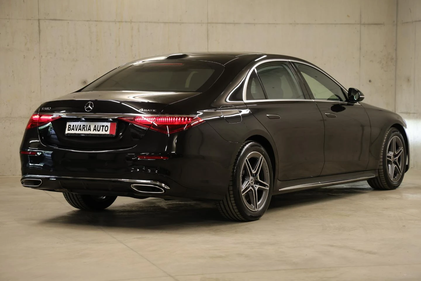 Mercedes-Benz S 580 Long AMG 3xTV Ексклузив Вентилация Масаж Панорамa - изображение 10