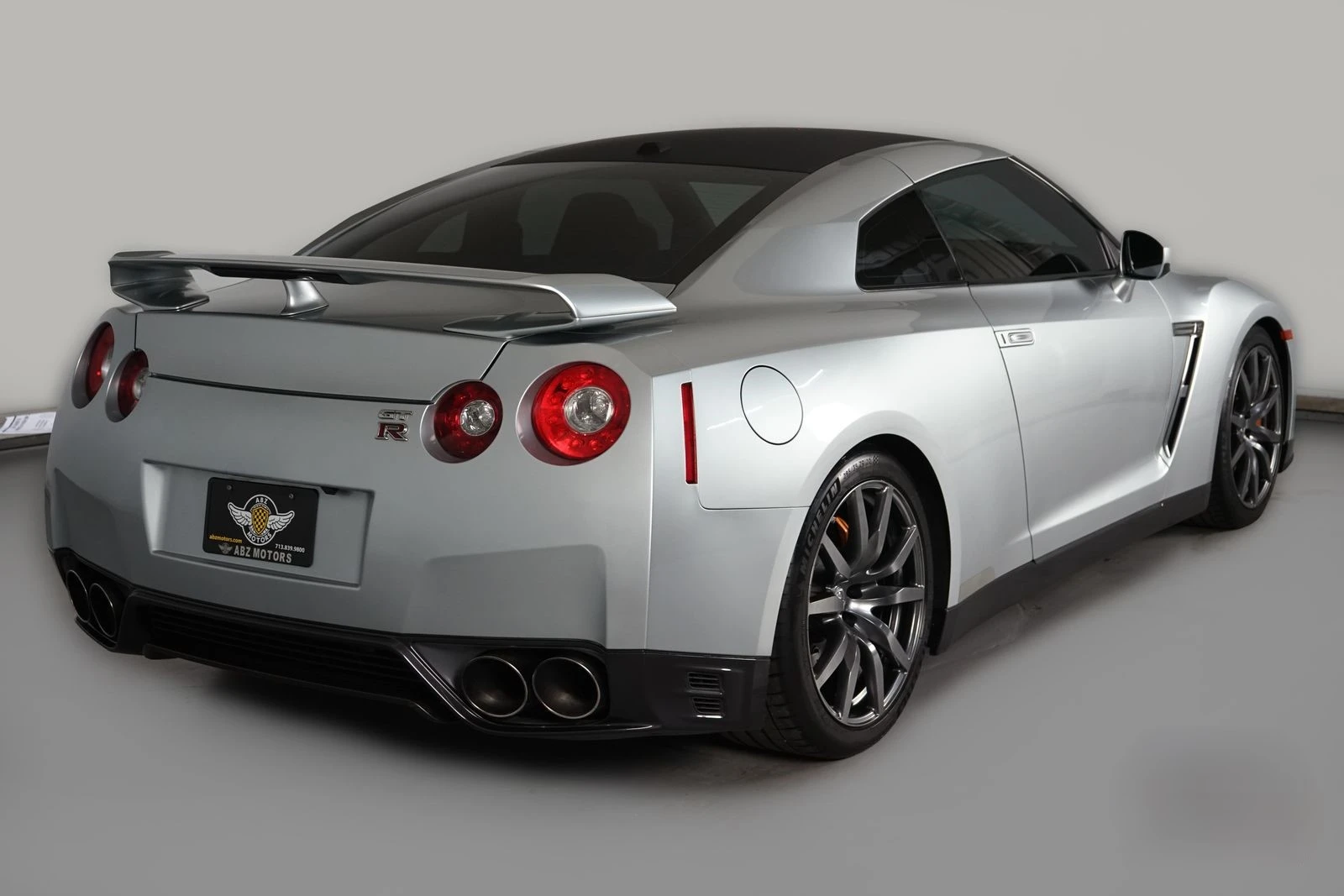 Nissan Gt-r PREMIUM * CARFAX * БЕЗ ПЪРВОНАЧАЛНА ВНОСКА - изображение 6