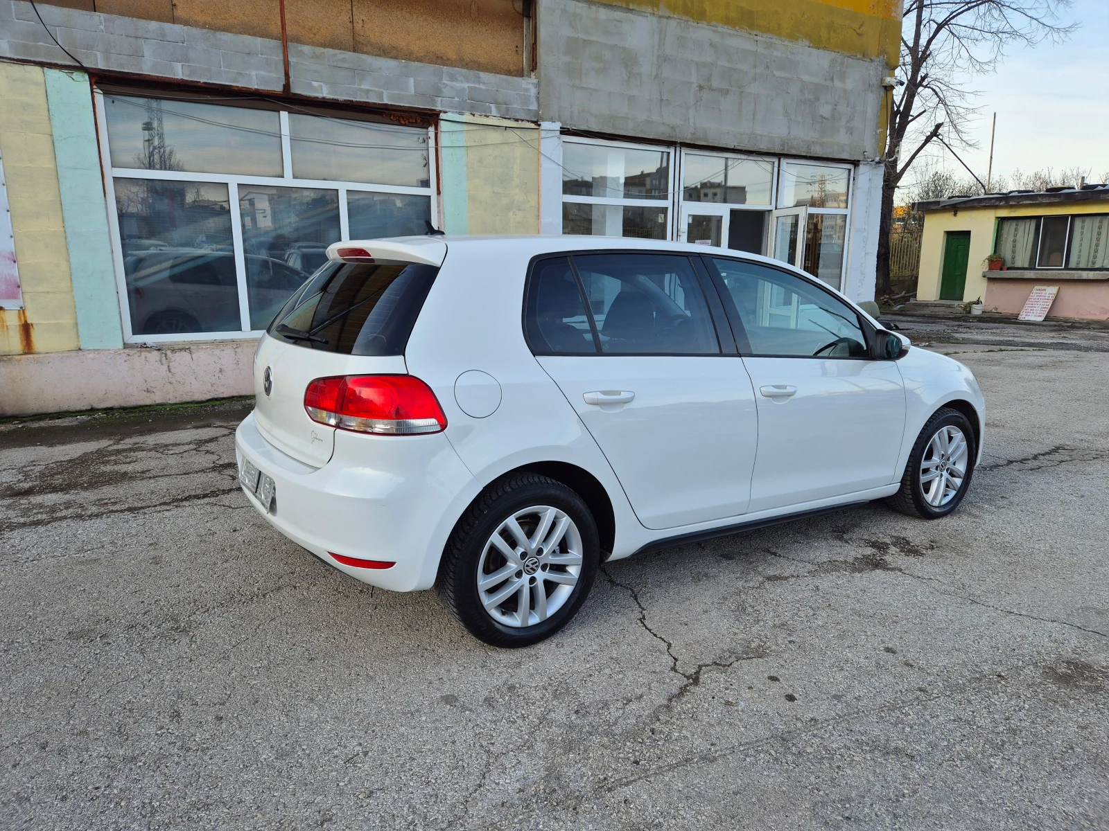 VW Golf 1.6 TDI FULL AVTOMAT | Mobile.bg   5