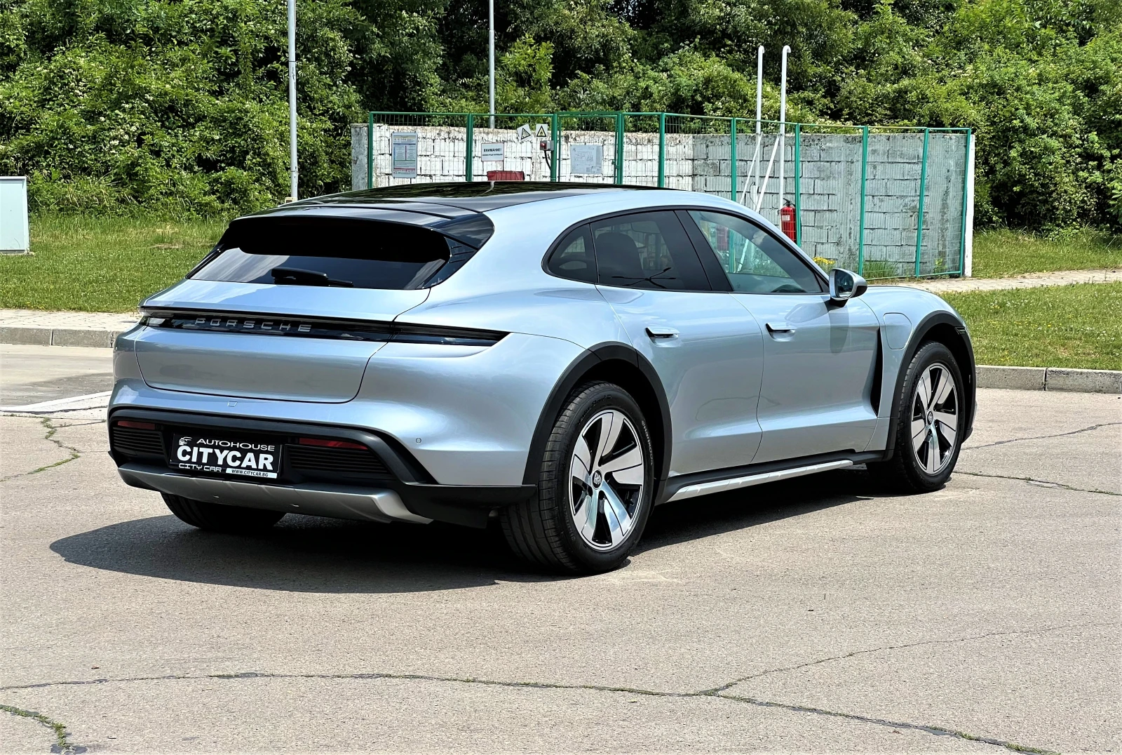Porsche Taycan 4 CROSS TURISMO/PANO/LED/CAMERA/PASM/ - изображение 6