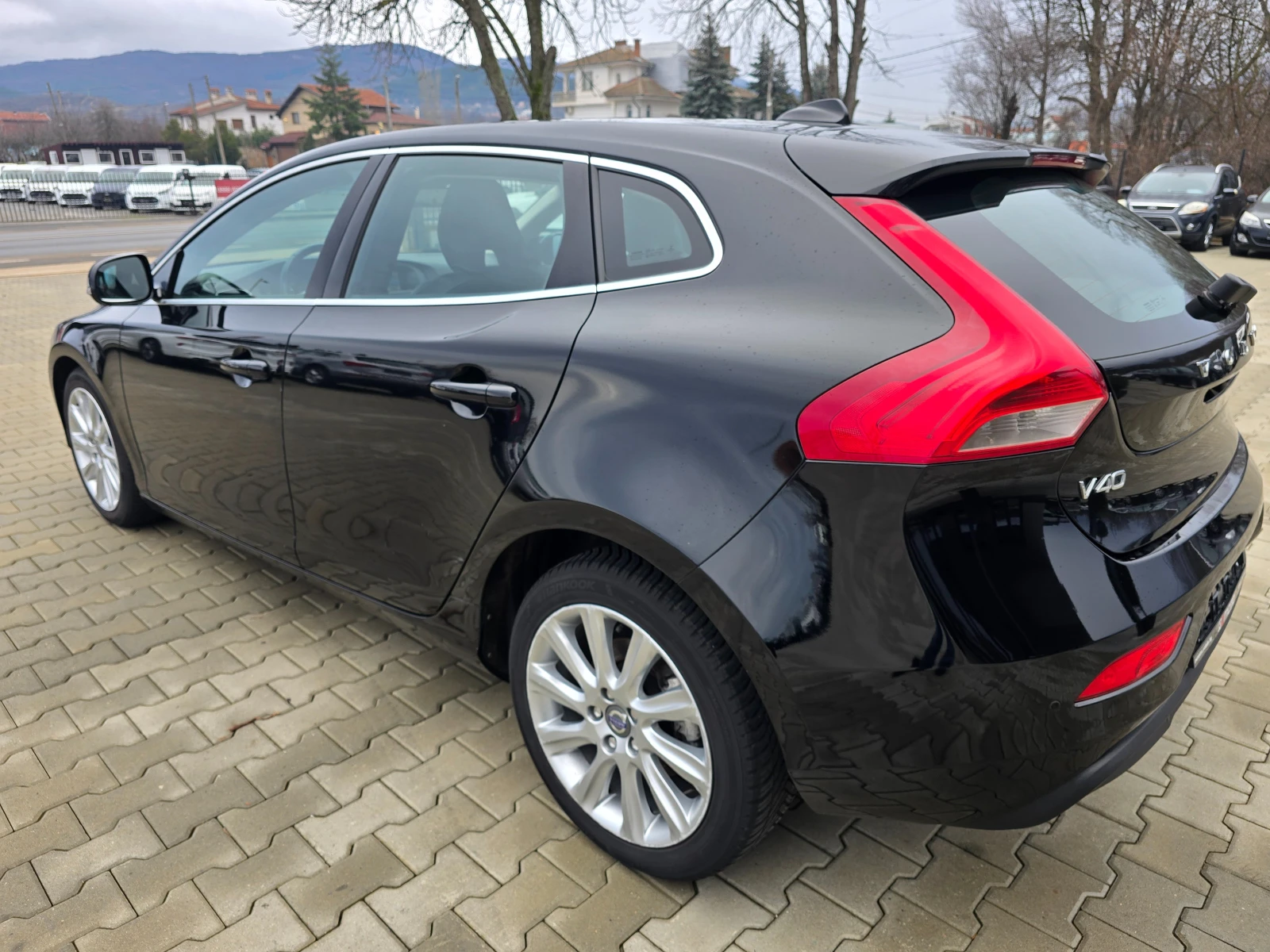 Volvo V40 1.6 D, 114к.с., Камера, 133062км.! - изображение 3
