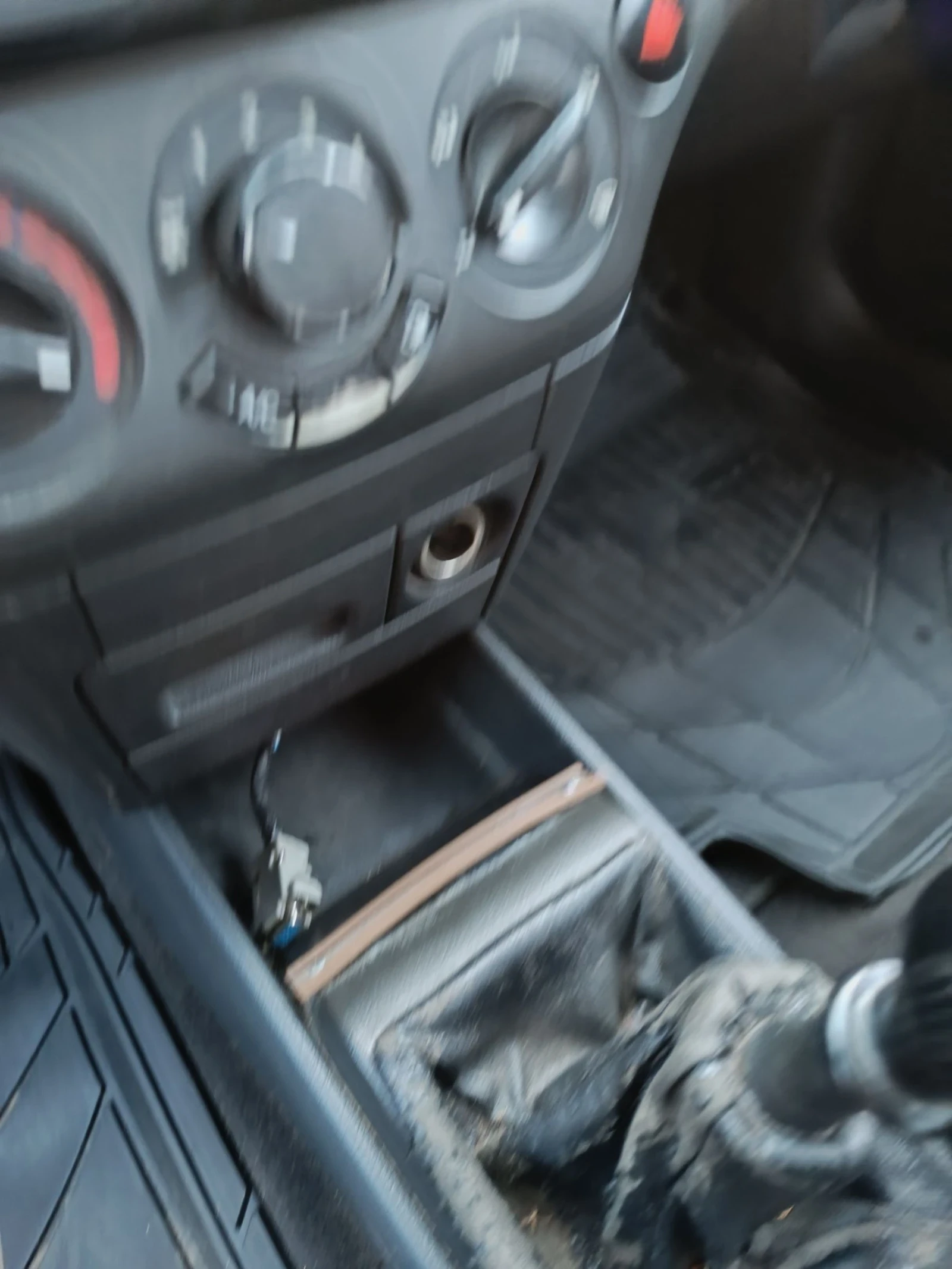 Chevrolet Aveo  - изображение 4