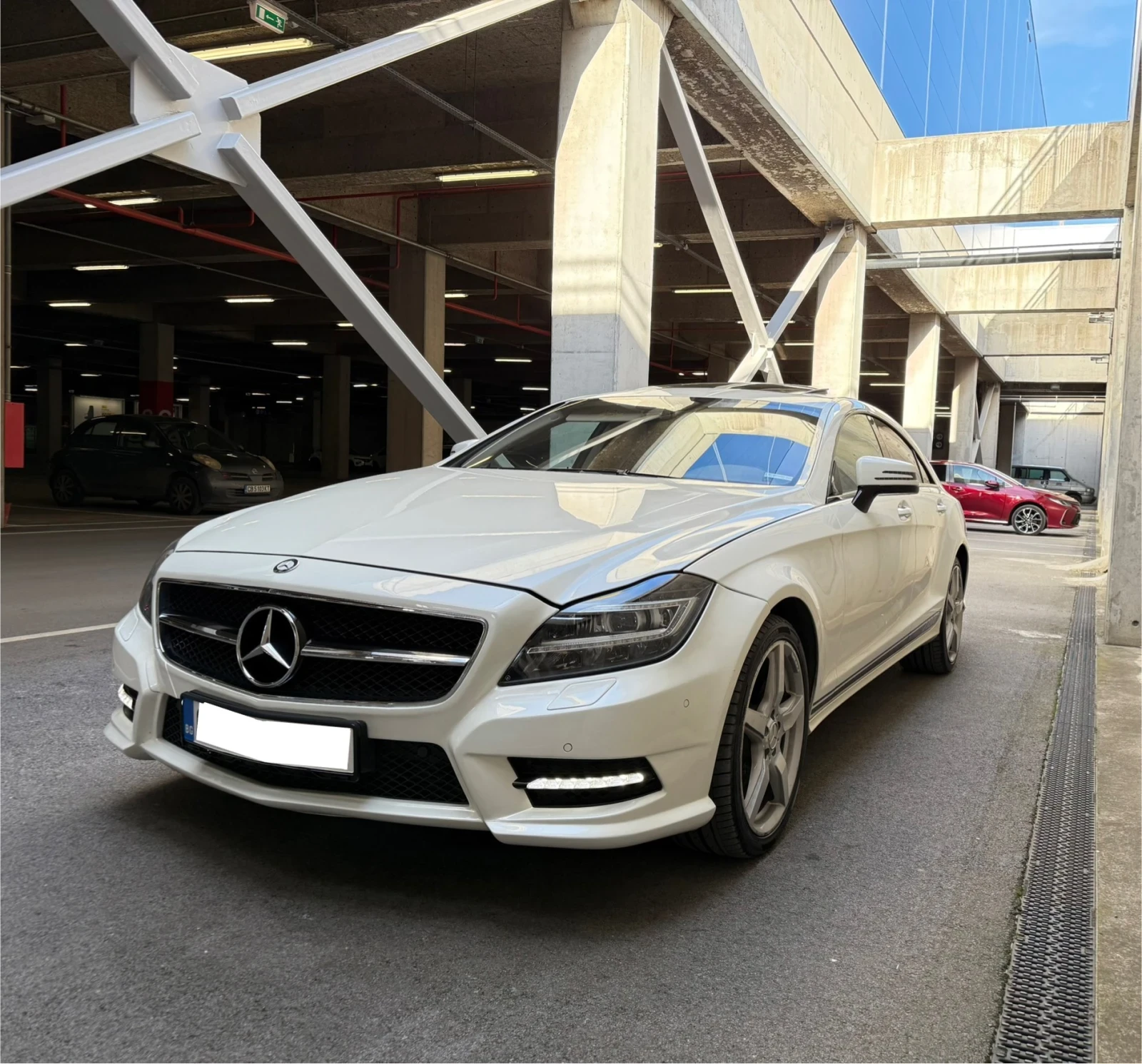 Mercedes-Benz CLS 350 Първи собственик., снимка 3 - Автомобили и джипове - 54323648