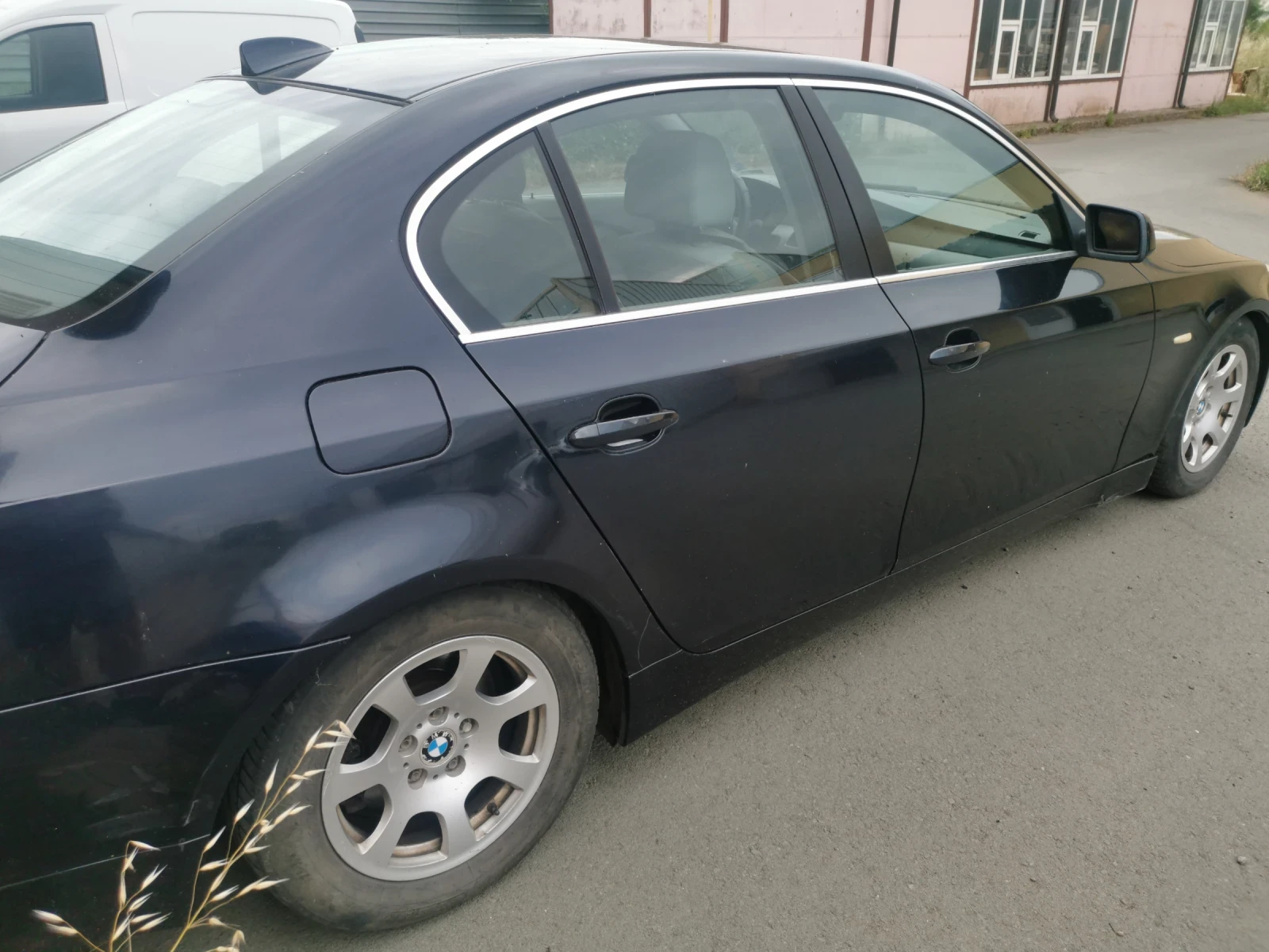 BMW 520, снимка 6 - Автомобили и джипове - 54767284