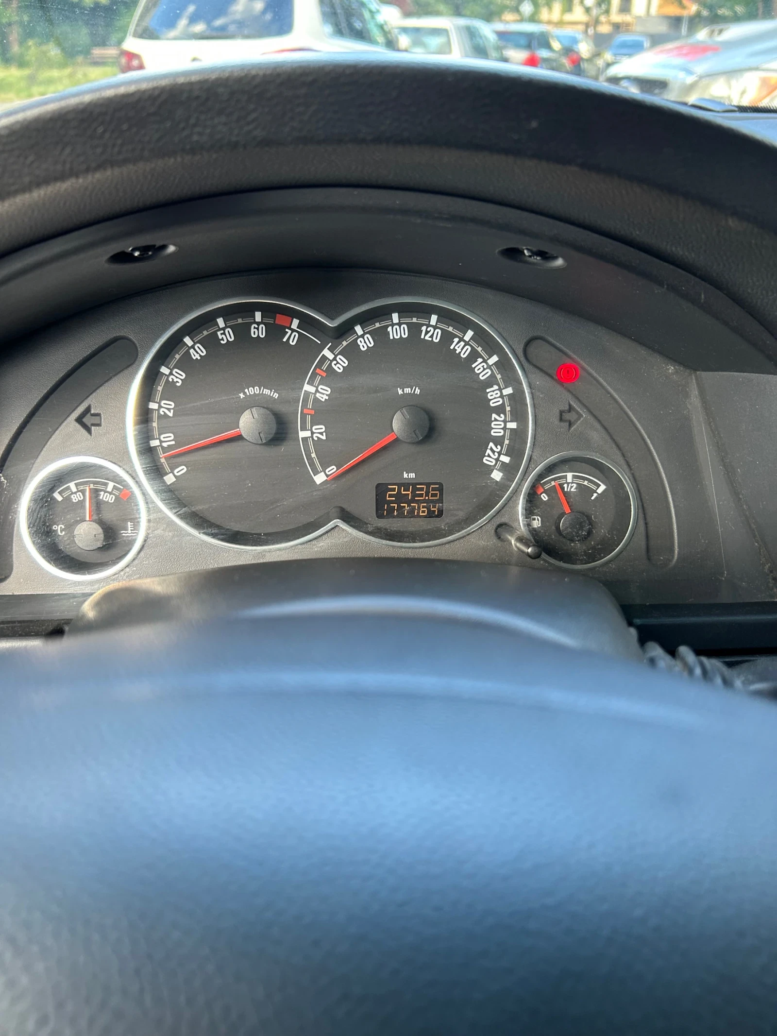 Opel Meriva 1, 4 90кс бензин - газ, снимка 9 - Автомобили и джипове - 54989875