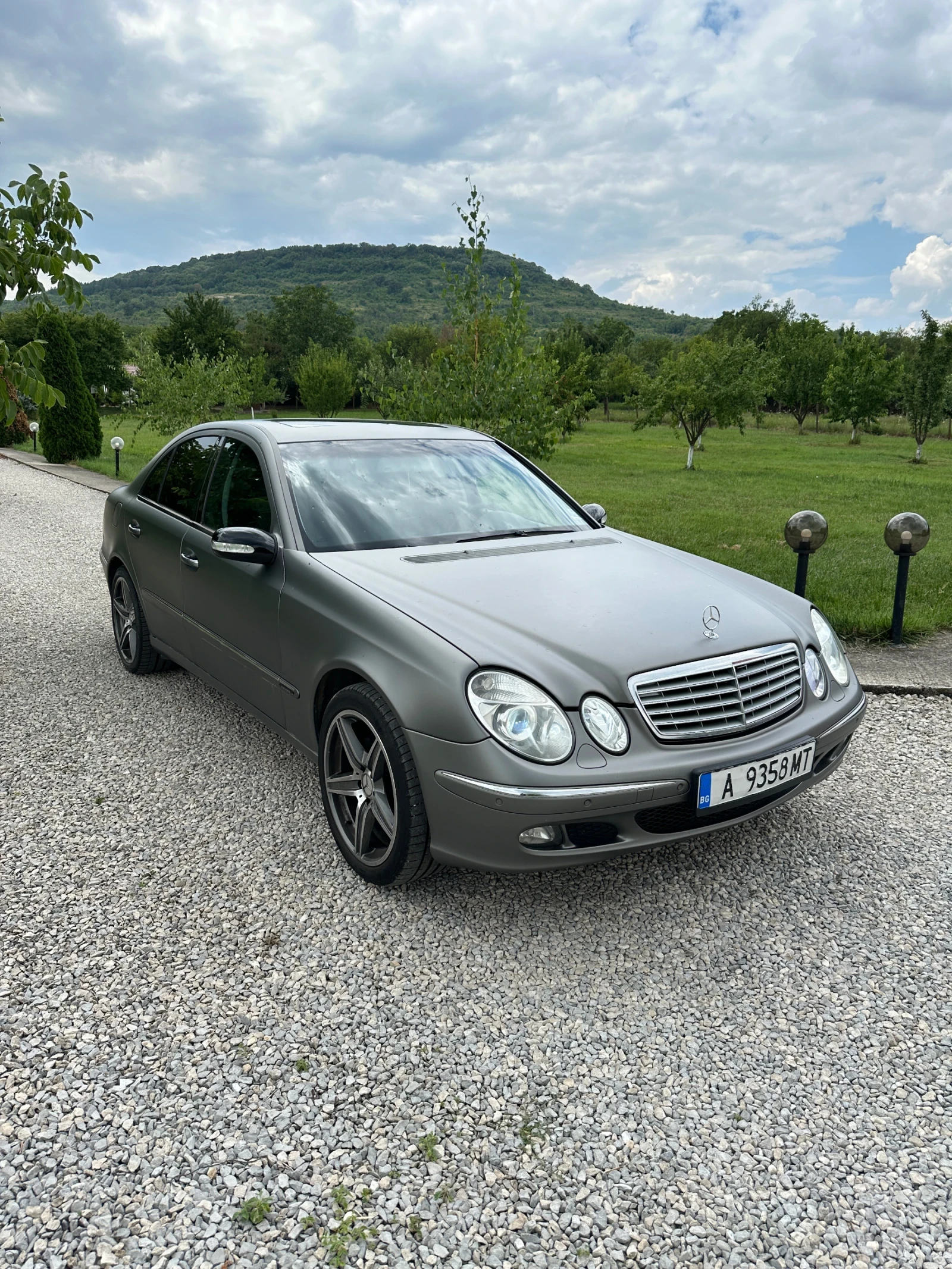 Mercedes-Benz E 320, снимка 3 - Автомобили и джипове - 55327984