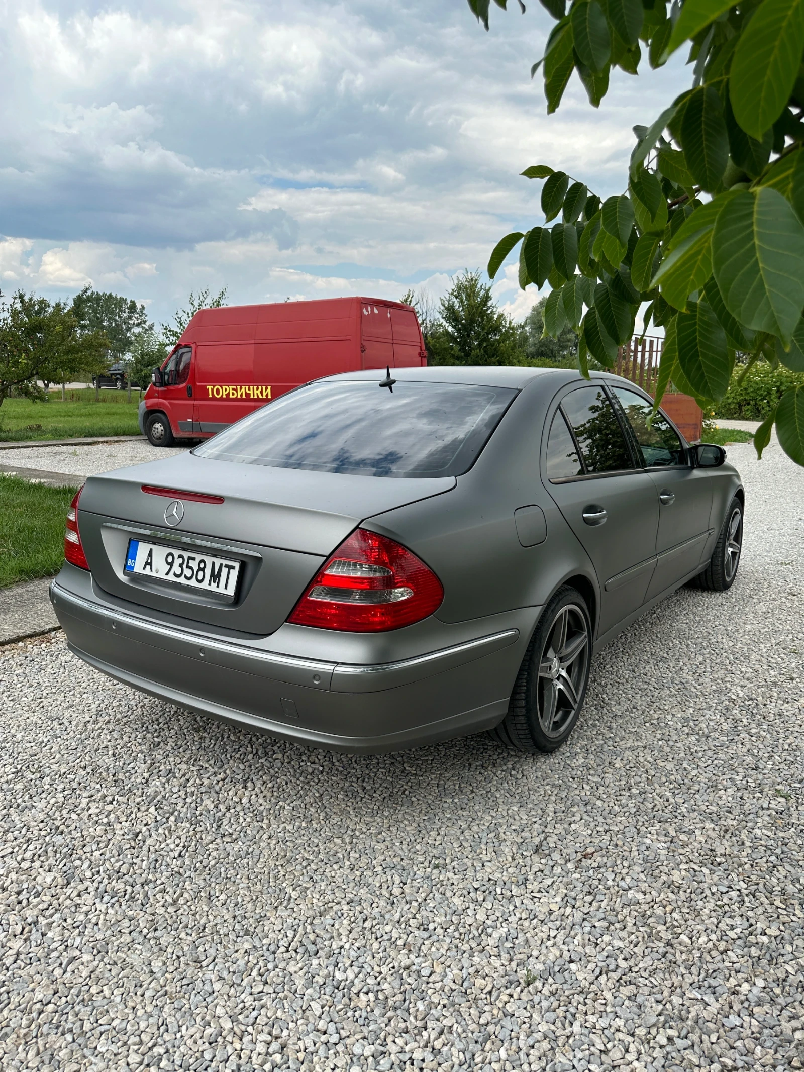 Mercedes-Benz E 320, снимка 4 - Автомобили и джипове - 55327984
