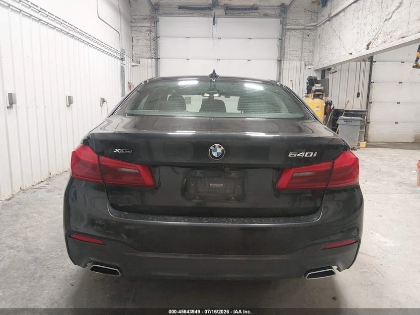 BMW 540 2017 BMW 540I XDRIVE, снимка 8 - Автомобили и джипове - 55411185