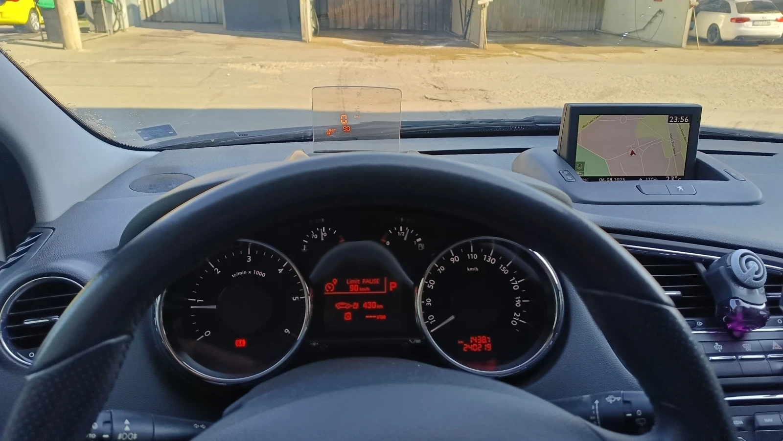 Peugeot 5008, снимка 7 - Автомобили и джипове - 55582076