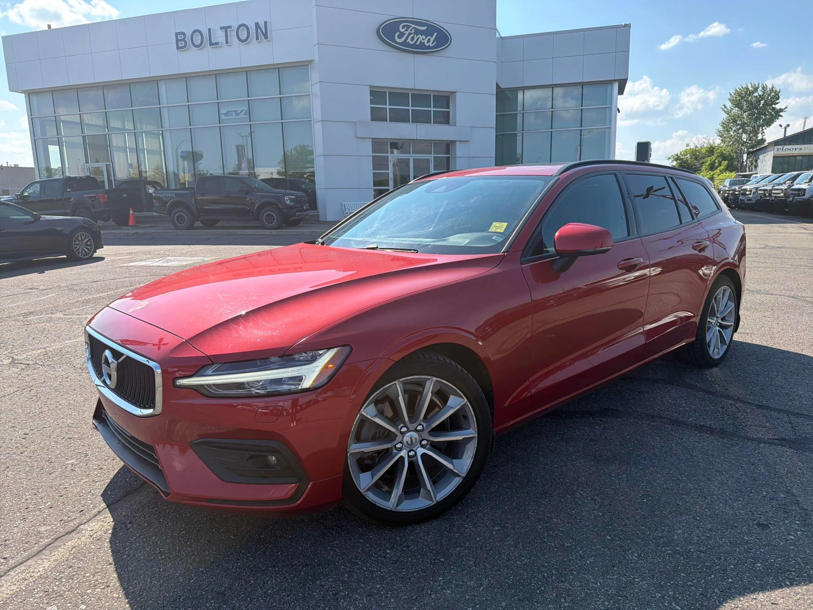 Volvo V60 * Momentum * АВТОКРЕДИТ БЕЗ ПЪРВОНАЧАЛНА ВНОСКА* , снимка 15 - Автомобили и джипове - 55901918