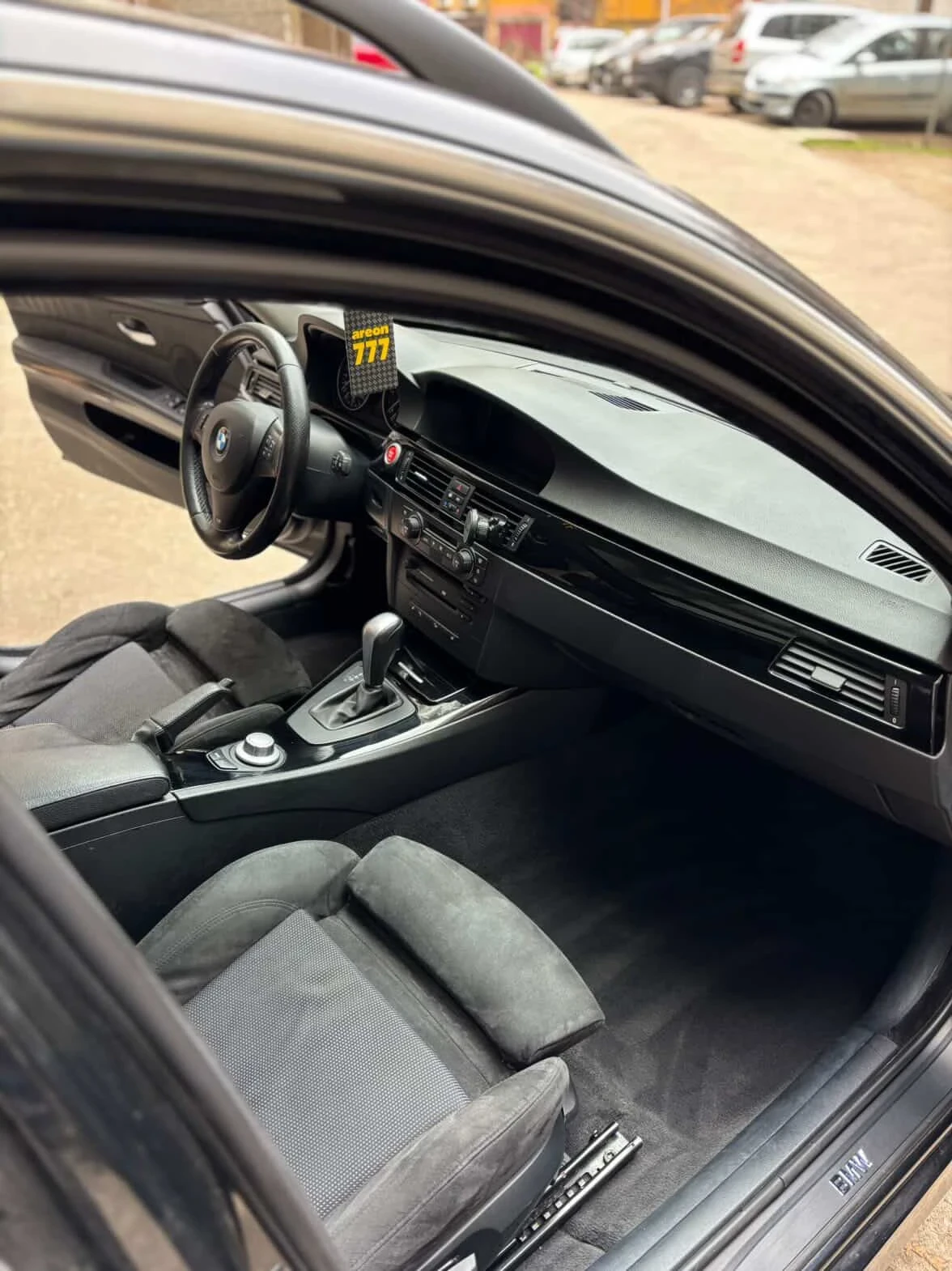 BMW 330, снимка 4 - Автомобили и джипове - 55960603