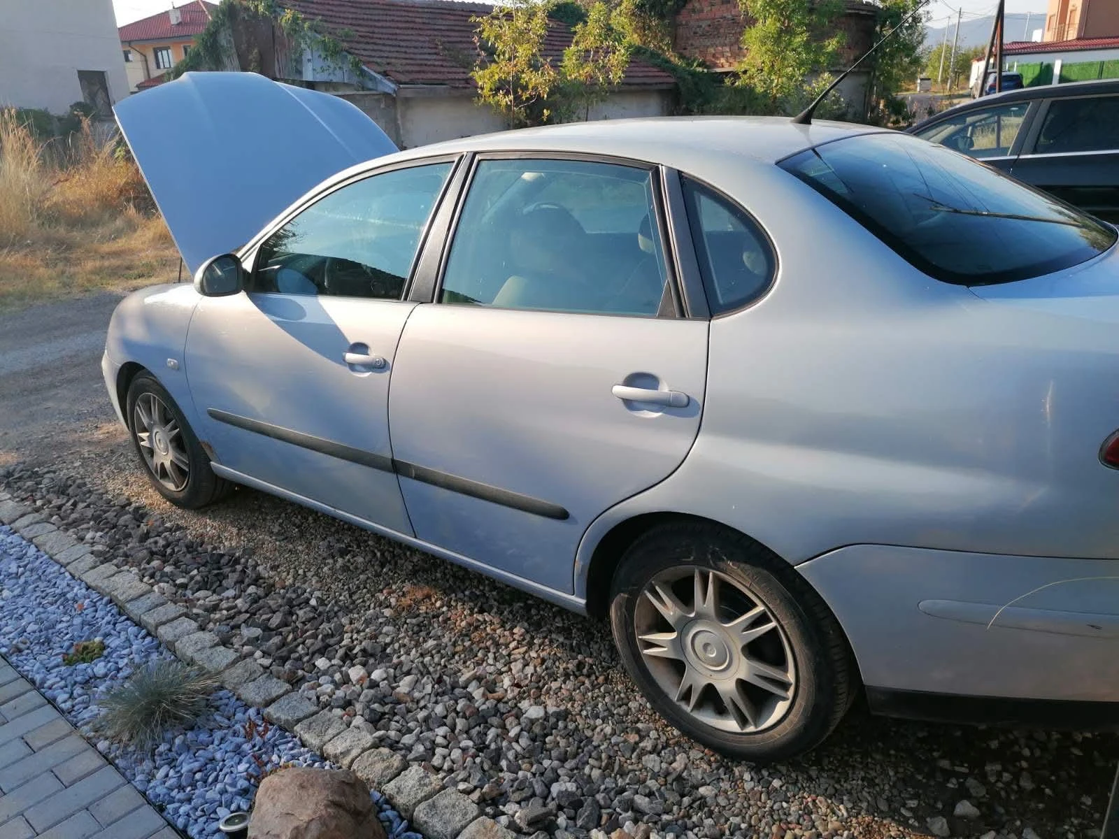 Seat Cordoba 1.4 tdi, снимка 2 - Автомобили и джипове - 56149424