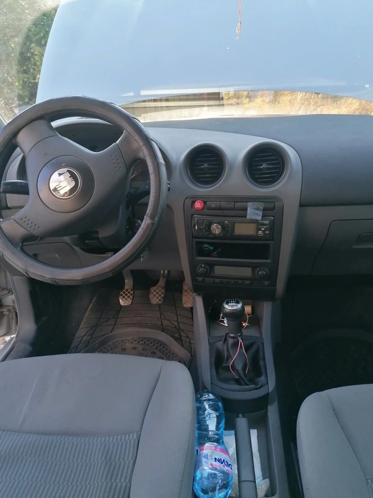 Seat Cordoba 1.4 tdi, снимка 8 - Автомобили и джипове - 56149424