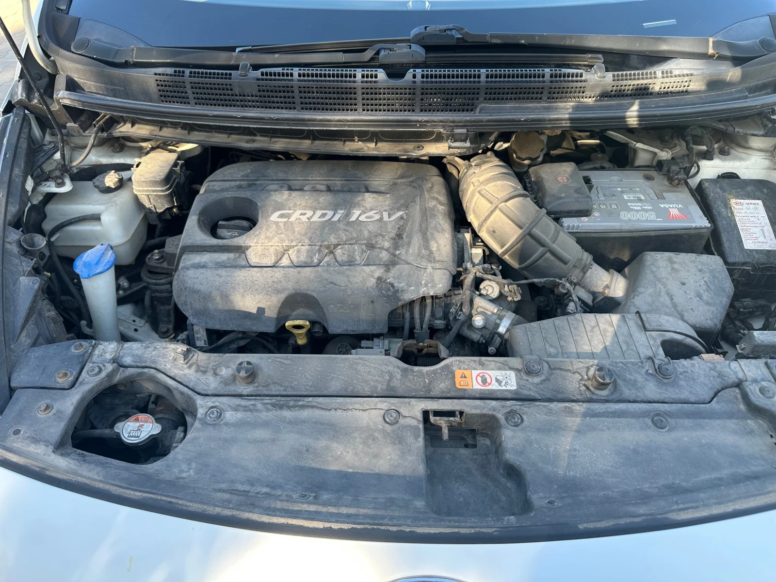 Kia Carens 1.7 CRDI Android auto, снимка 13 - Автомобили и джипове - 56446043