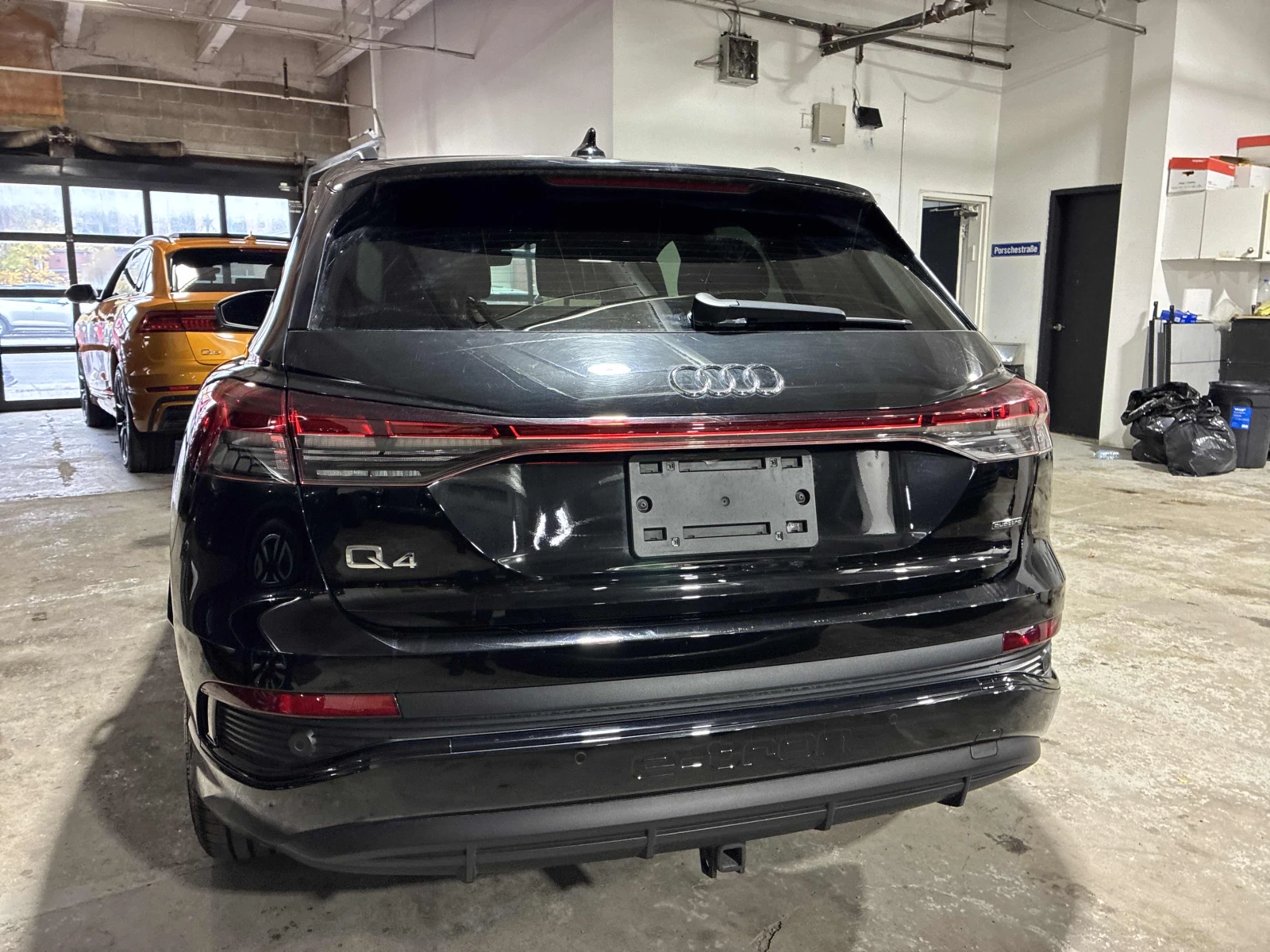 Audi Quattro Q4 E-Tron 55 quattro / Carfax / ������ | Mobile.bg � ����������� 4