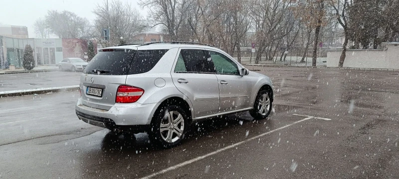 Mercedes-Benz ML 350, снимка 3 - Автомобили и джипове - 48641786