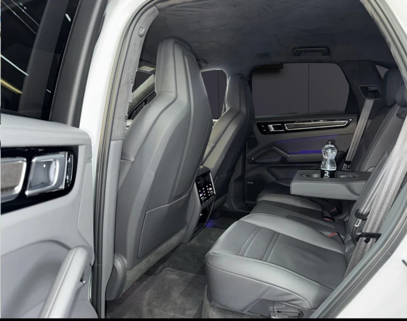 Porsche Cayenne S* PDCC* PSCB* BOSE* 360* KEYLESS* DISTRONIC, снимка 14 - Автомобили и джипове - 50712051