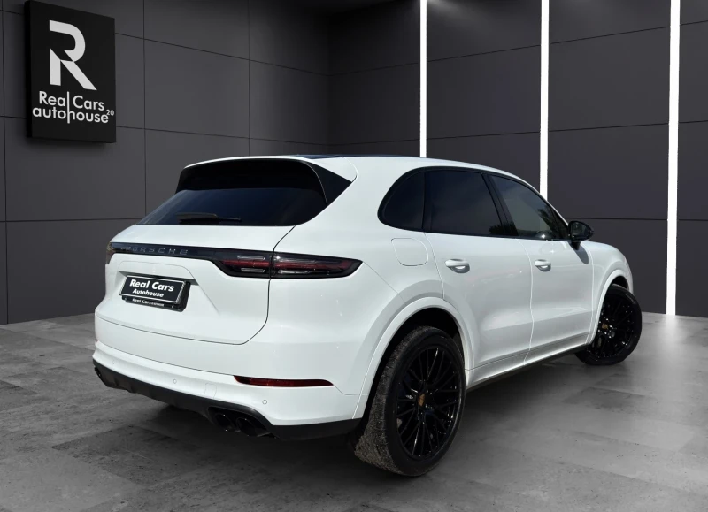 Porsche Cayenne S* PDCC* PSCB* BOSE* 360* KEYLESS* DISTRONIC, снимка 5 - Автомобили и джипове - 50712051