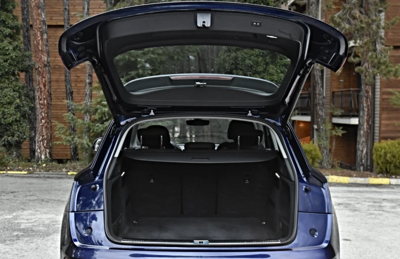 Audi Q5 40TDI QUATTRO/360* /HUD/PANO/LED/DSTR+ , снимка 7 - Автомобили и джипове - 52367021