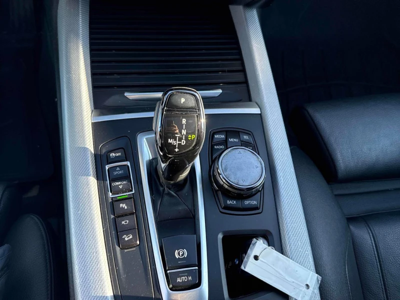 BMW X5 Mpacket* HeadUp* 360* H&K, снимка 10 - Автомобили и джипове - 52421813