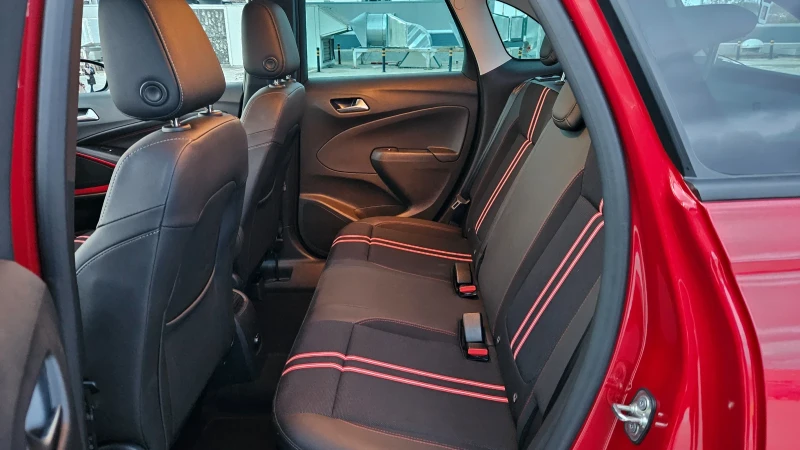 Opel Crossland X 1.5 diesel, GS line, automat, снимка 10 - Автомобили и джипове - 52631734