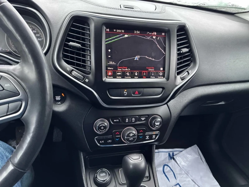 Jeep Cherokee * Altitude * CARFAX * БЕЗ ПЪРВОНАЧАЛНА ВНОСКА, снимка 9 - Автомобили и джипове - 53204795