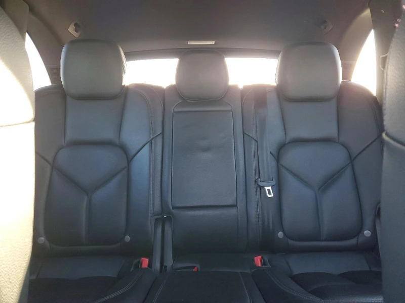 Porsche Cayenne ПОДГРЕВ* 360КАМЕРА* КЕЙЛЕС* LANE* ASSIST* , снимка 10 - Автомобили и джипове - 53447551
