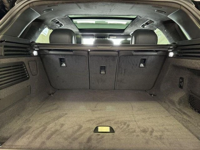 Land Rover Range Rover Sport D350 AUTOBIOGRAPHY BLACK PAKET PANO HEAD UP, снимка 16 - Автомобили и джипове - 51912699