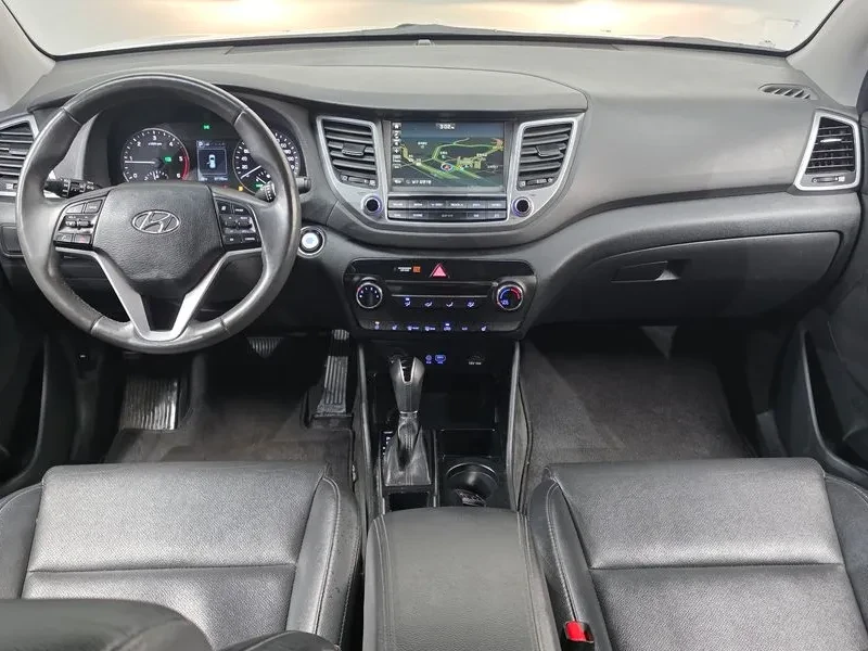 Hyundai Tucson 2.0 - САМО 30% АВАНС, снимка 7 - Автомобили и джипове - 56065842