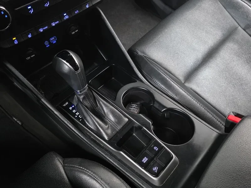 Hyundai Tucson 2.0 - САМО 30% АВАНС, снимка 9 - Автомобили и джипове - 56065842