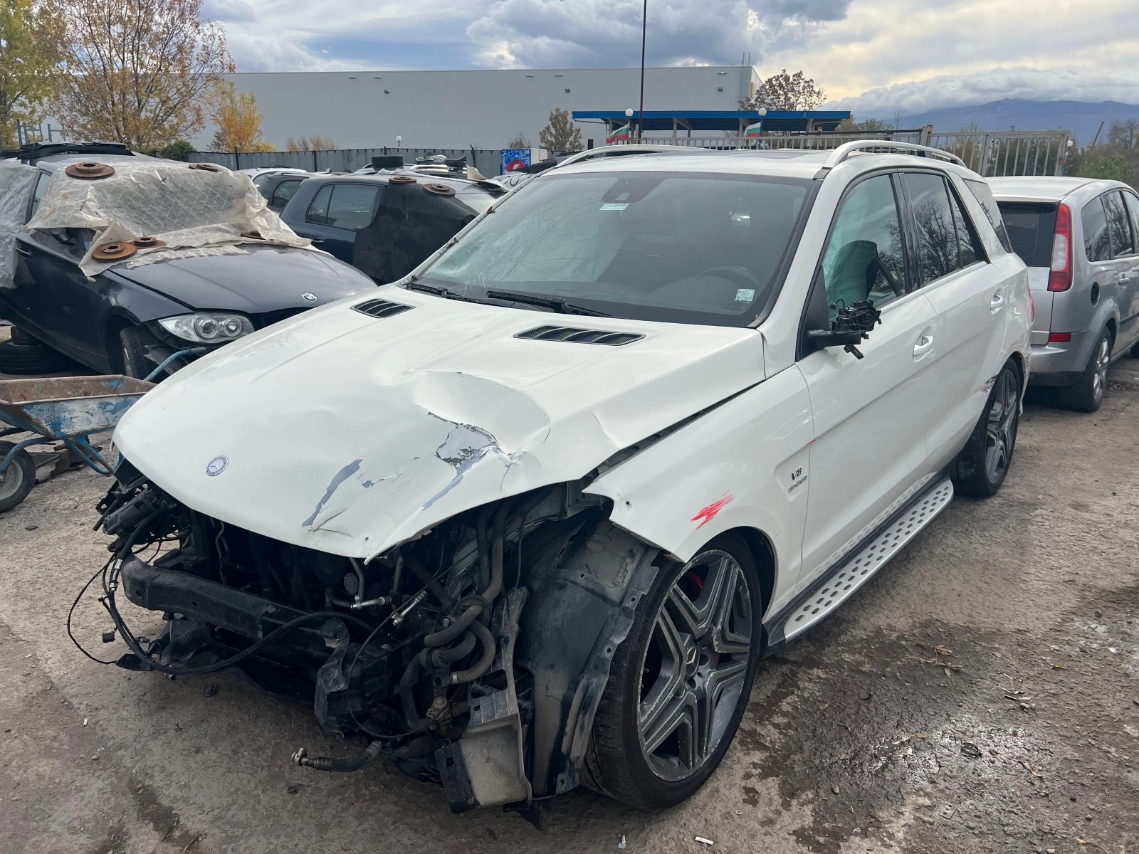Mercedes-Benz ML 63 AMG 6.3AMG, снимка 1