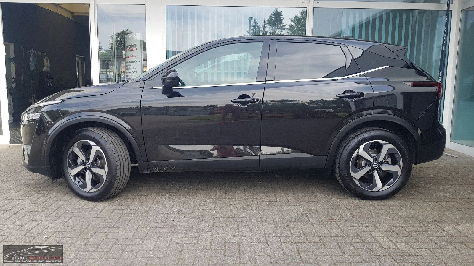 Nissan Qashqai 1.3 HYBRID/DIG-T/158HP/XTRONIC/TEKNA/NAVI/060b - изображение 2