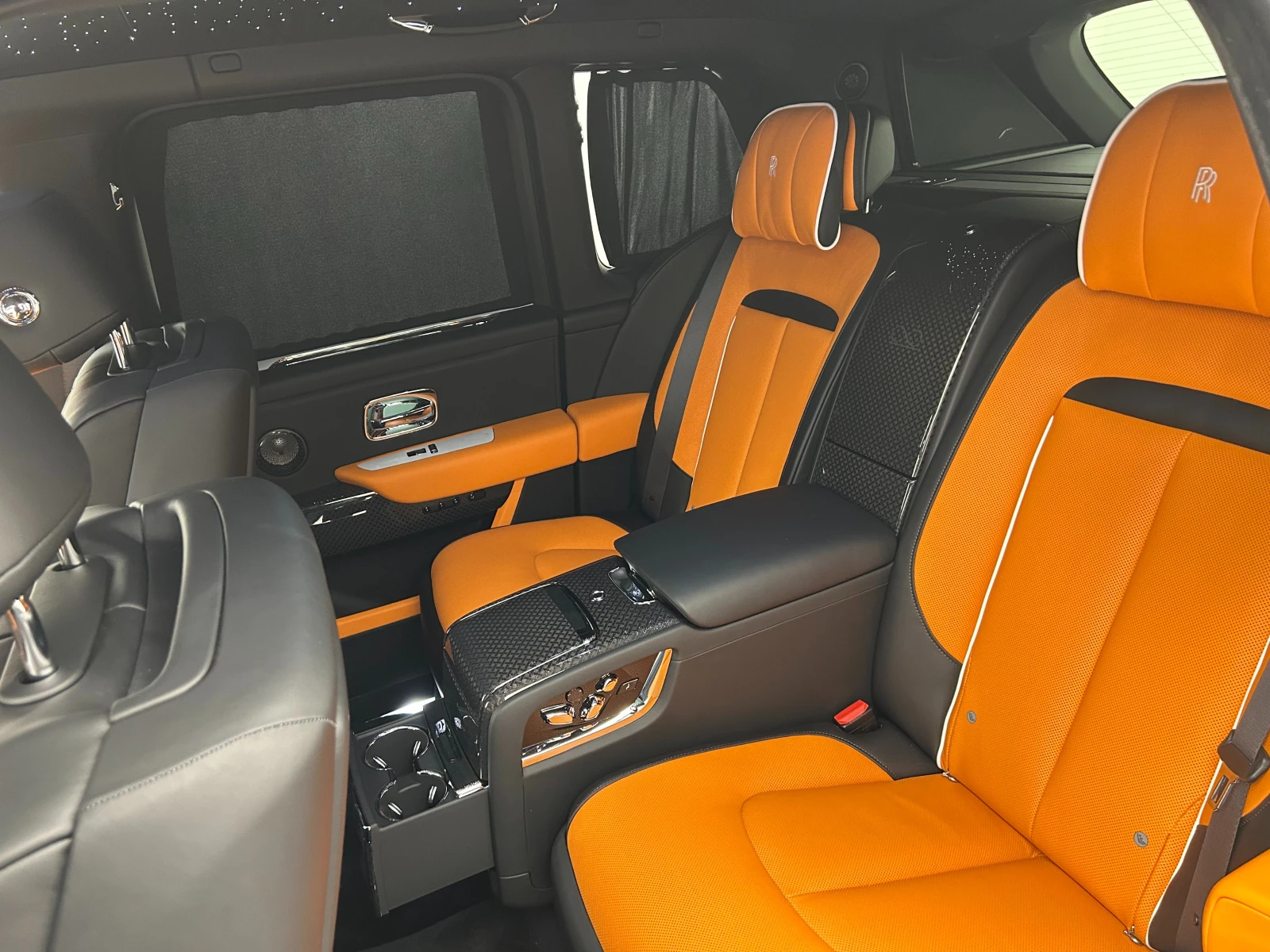 Rolls-Royce Cullinan Black Badge Series II 4 SEATS | Mobile.bg   17