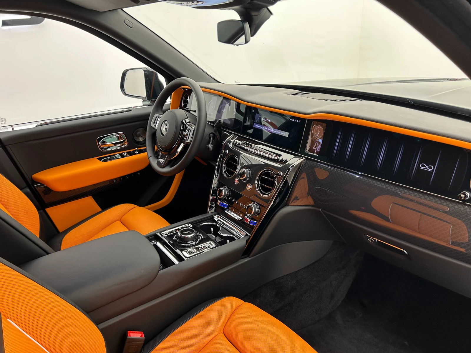 Rolls-Royce Cullinan Black Badge Series II 4 SEATS | Mobile.bg   14