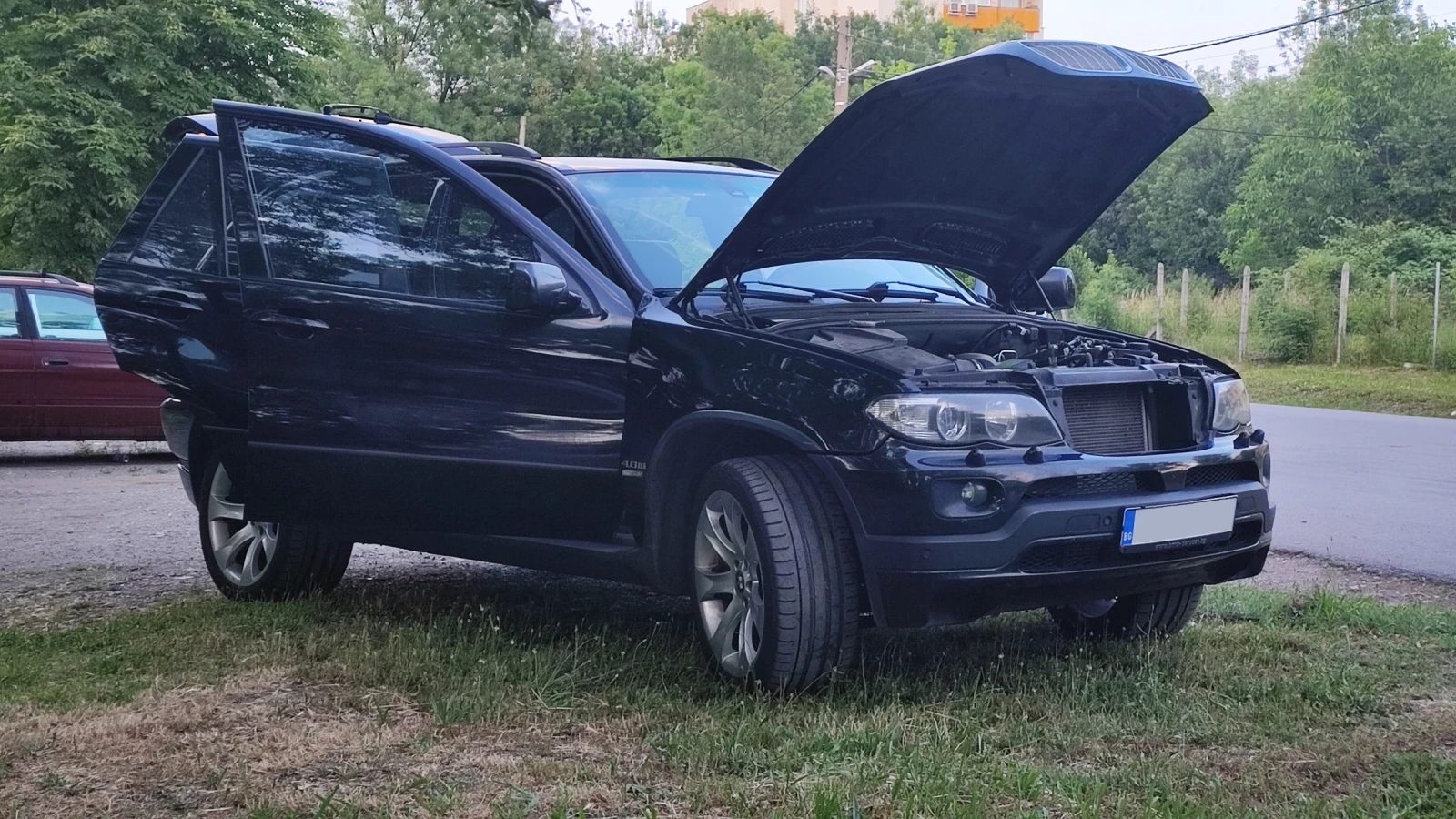 BMW X5 4.8IS - изображение 8