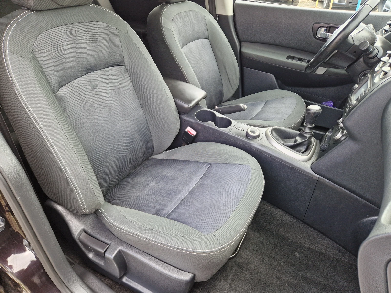 Nissan Qashqai + 2 2.0I 4x4 Фейслифт - изображение 10