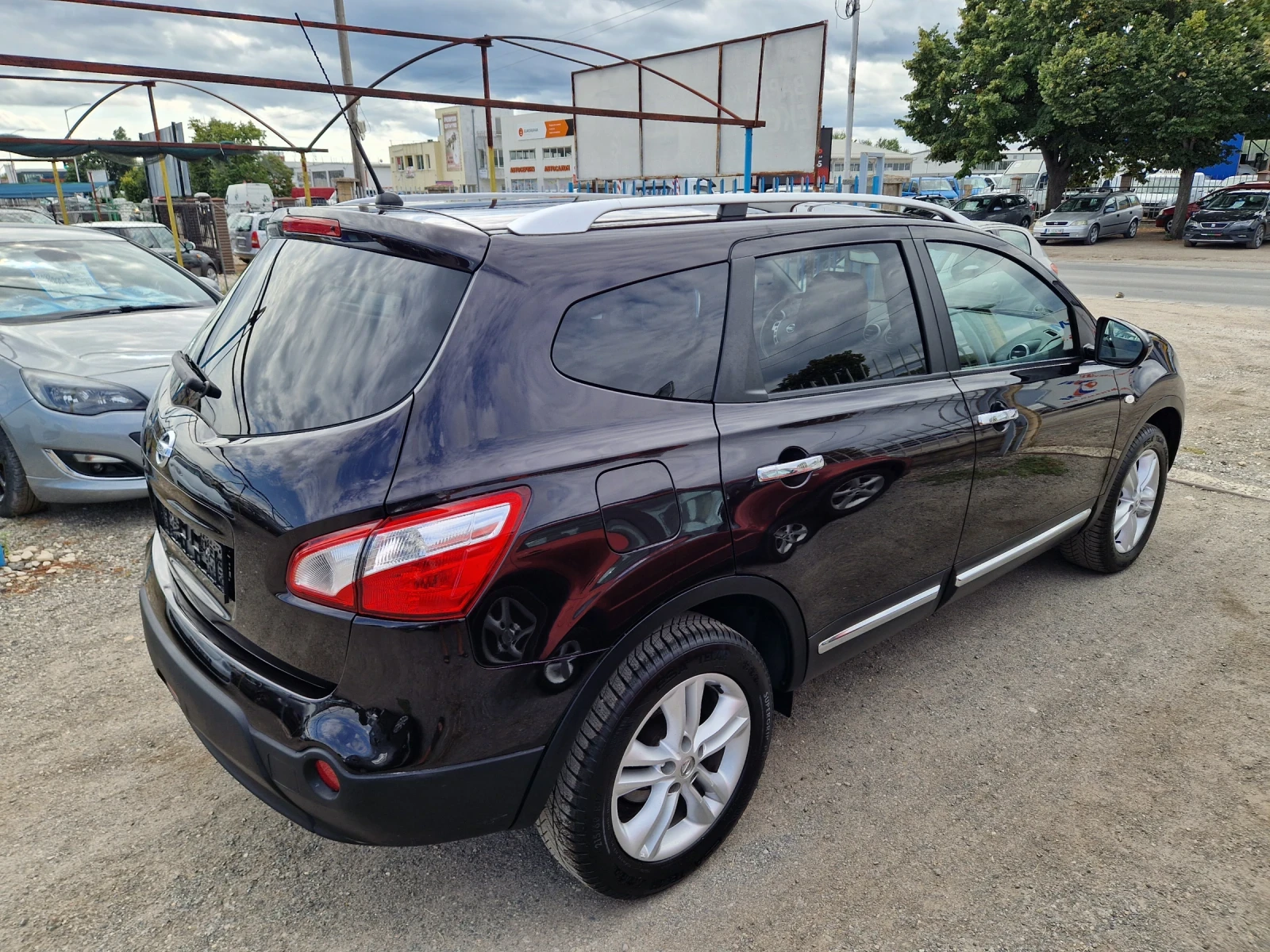 Nissan Qashqai + 2 2.0I 4x4 Фейслифт - изображение 3