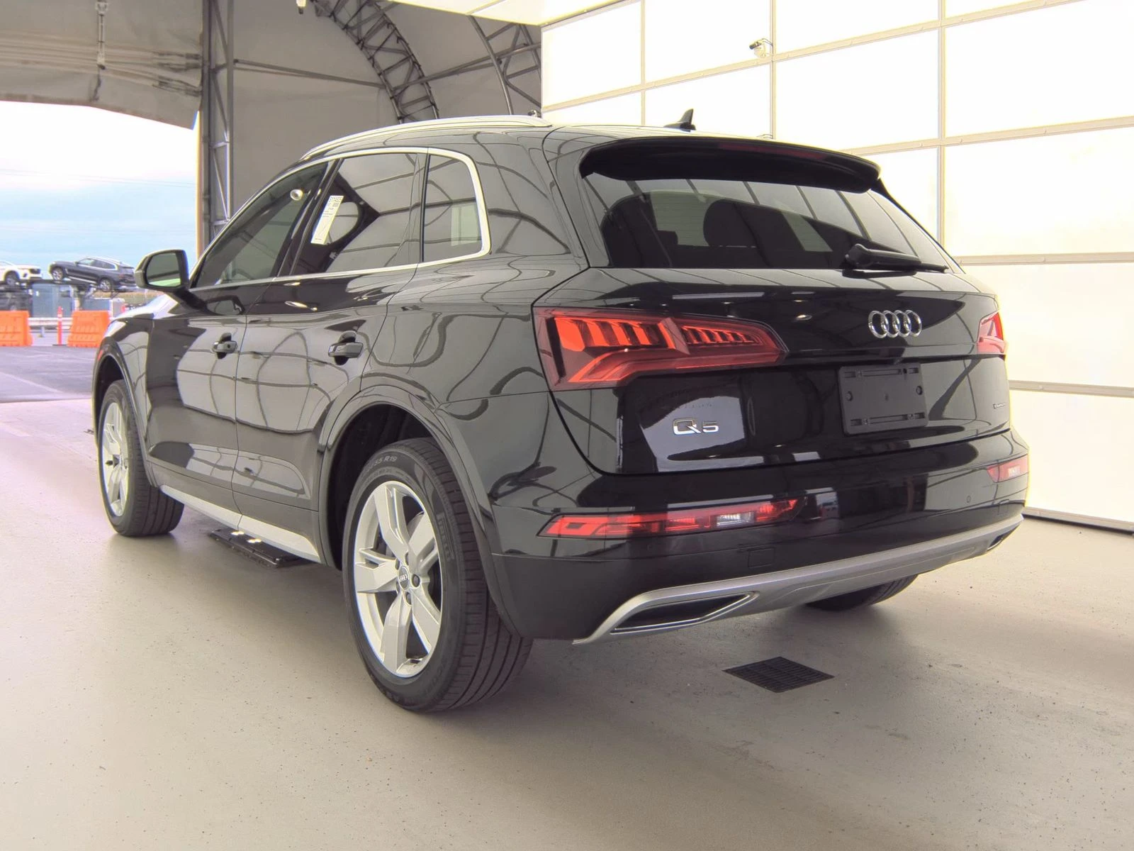 Audi Q5 PREMIUM PLUS 45TFSI QUATTRO* MATRIX* ПАНО* KEYLESS - изображение 6
