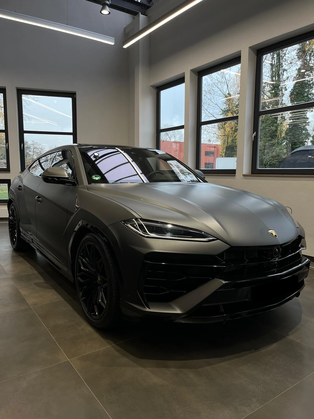 Lamborghini Urus SE  | Mobile.bg   1