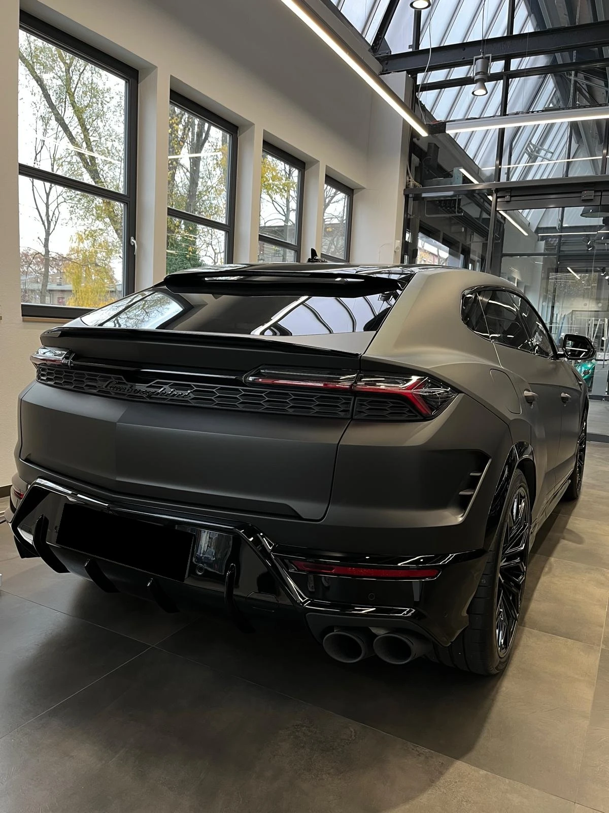 Lamborghini Urus SE  - изображение 4