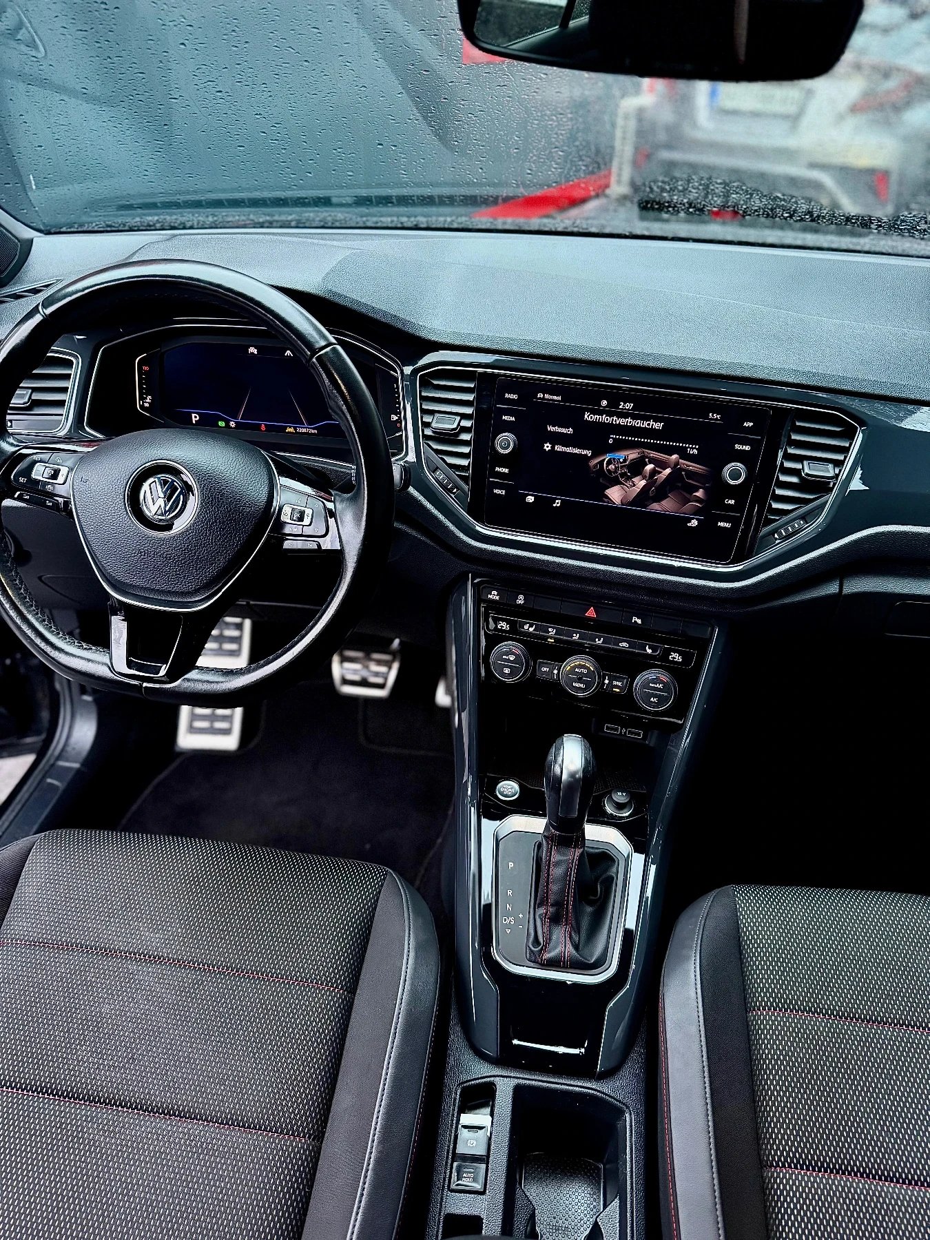 VW T-Roc Sport Team 2.0 TDI - изображение 9